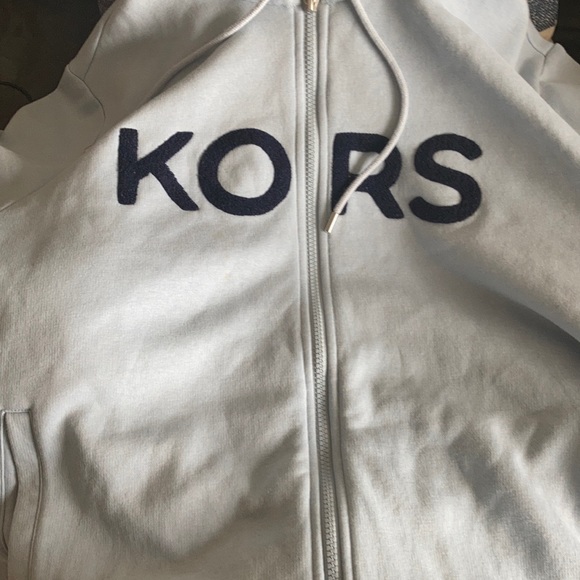 MICHAEL KORS MEN'S LOGO COTTON BLEND ZIP-UP HOODIE - Picture 3 of 4